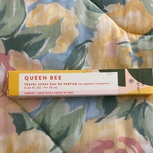 Good Chemistry Queen Bee Travel Spray Eau de Parfum
